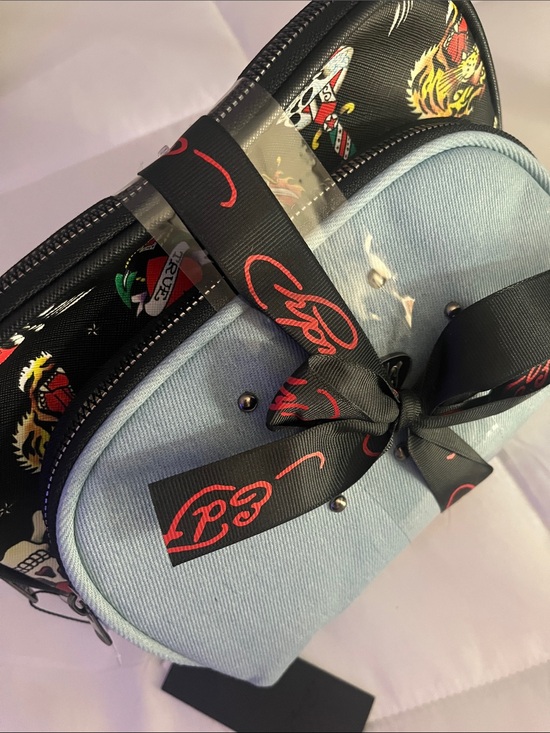 Ed Hardy Handbags - Ed Hardy Light Blue & Black Graphic Cosmetic Bags 2 Piece New w/Tags